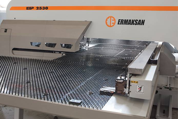 Координатно-пробивной пресс ERMAKSAN серии ETP
