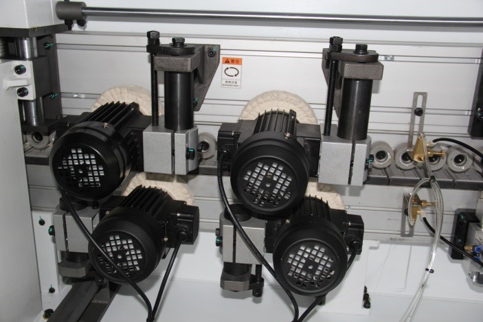 Купить Кромкооблицовочный автоматический станок BJD F 770 J в Интервесп