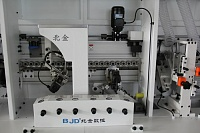 Кромкооблицовочный автоматический станок BJD F 770 JSR