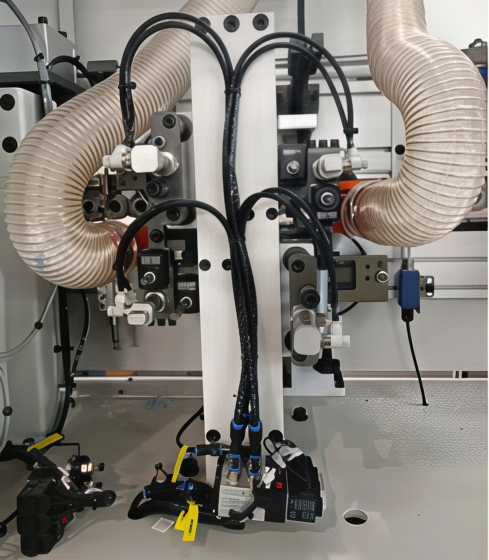 Кромкооблицовочный автоматический станок HOLD HD 621 JSC