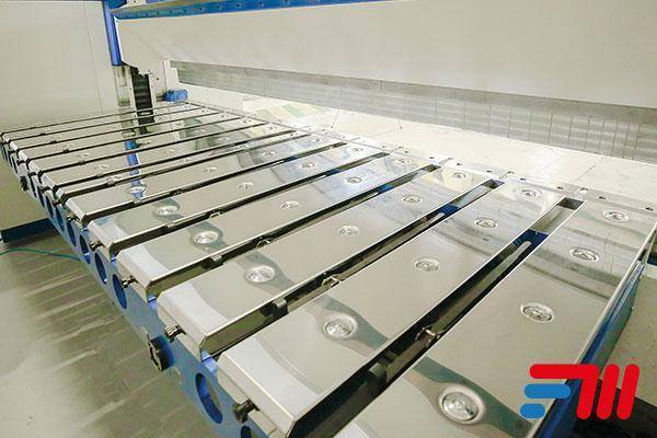 Листогибы с поворотной балкой Fastech Machinery серии FMA