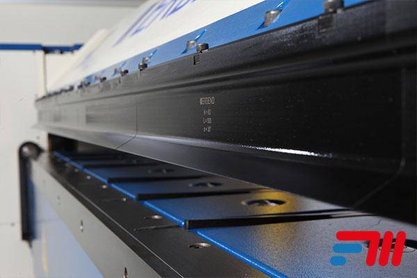 Листогибы с поворотной балкой Fastech Machinery серии FMC