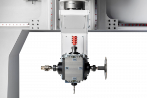 Пятиосевой обрабатывающий центр по дереву с ЧПУ NESTO Maestro 5 Axis CNC