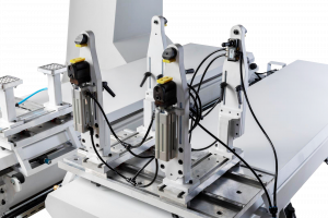Пятиосевой обрабатывающий центр по дереву с ЧПУ NESTO Maestro 5 Axis CNC