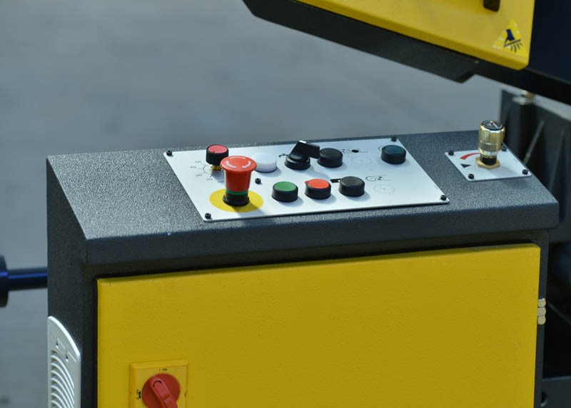 Полуавтоматические ленточнопильные станки Beka-Mak серии BMSY-320G
