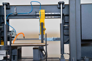 Автоматический ленточнопильный станок Beka-Mak BMSO-360С