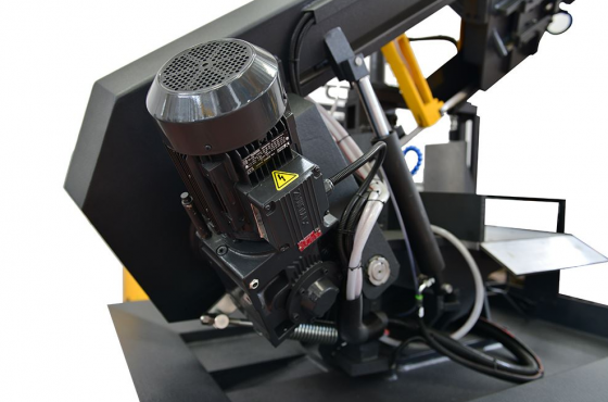 Автоматический ленточнопильный станок консольного типа BEKA-MAK BMSO 270DGS NC