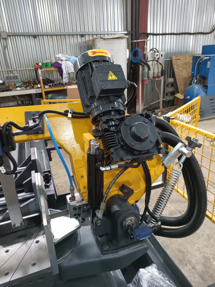 Автоматический ленточнопильный станок BEKA-MAK BMSO 270DGS NC