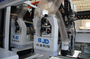 Сверлильно-присадочный станок с ЧПУ BJD P 851 DL