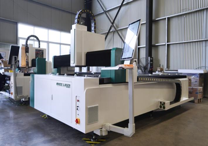 Установка лазерного раскроя OREE LASER FH6015 6000W RAYCUS