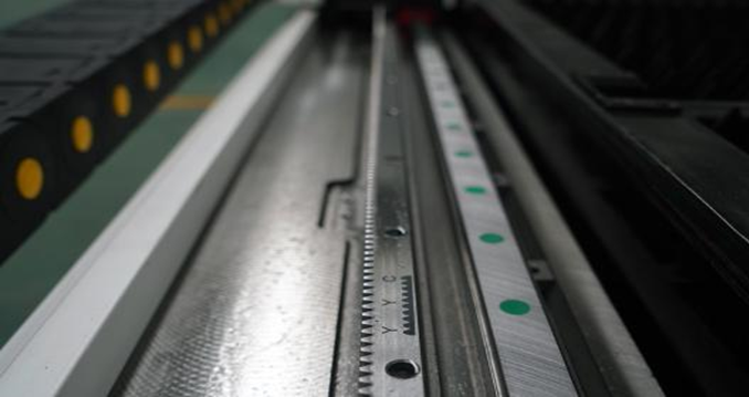 Станок для лазерной резки металла OREE LASER FM3015A 6000W RAYCUS