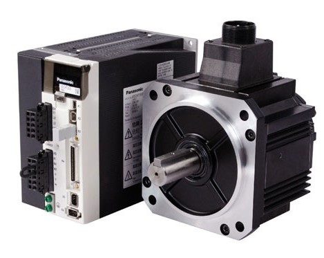 Четырехосевой токарный центр с ЧПУ NESTO 4 AXIS CNC