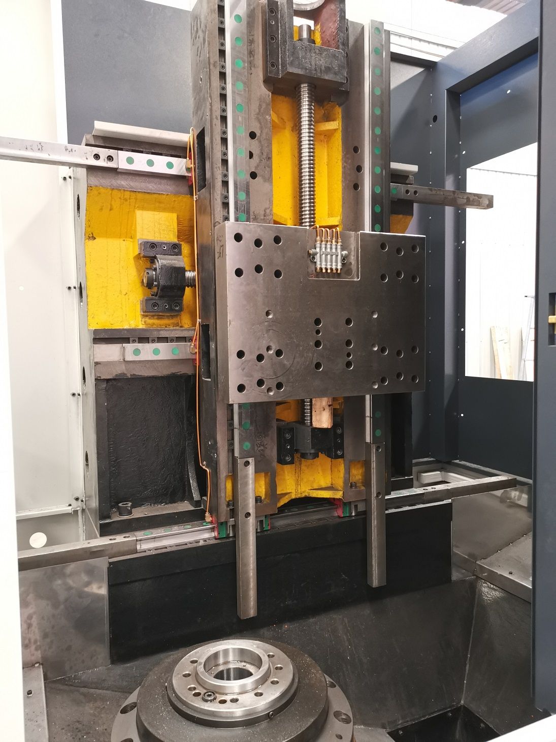 Вертикальный токарный станок с ЧПУ BLIN MACHINERY BL VL 550 Fanuc