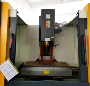 Фрезерный обрабатывающий центр с ЧПУ BLIN MACHINERY BL-B1580 Fanuc