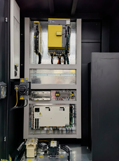 Фрезерный обрабатывающий центр с ЧПУ BLIN MACHINERY BL-V8S Fanuc