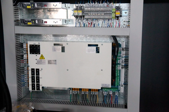 Фрезерный обрабатывающий центр с ЧПУ BLIN MACHINERY BL-V13S Fanuc