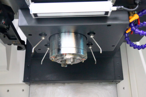 Фрезерный обрабатывающий центр с ЧПУ BLIN MACHINERY BL-V13S Fanuc