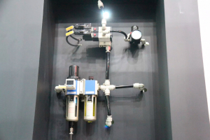 Фрезерный обрабатывающий центр с ЧПУ BLIN MACHINERY BL-V15S Fanuc