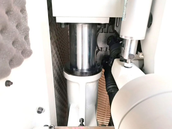 Четырехсторонний станок V-HOLD VH MB616А (servo)