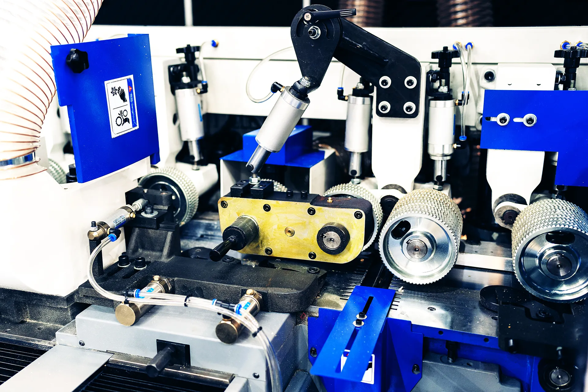 Четырехсторонний станок V-Hold VH MВ623А (60 м/мин)