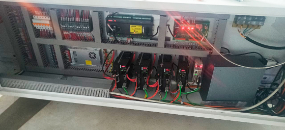 Лазерный станок для резки листового металла INTERLASER A6 3000W Raycus