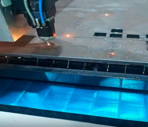 Станок для лазерной резки металла и труб INTERLASER A3T6 3000W Raycus