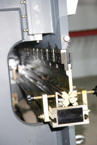 Гидравлический листогибочный пресс HPB-P 63/2500