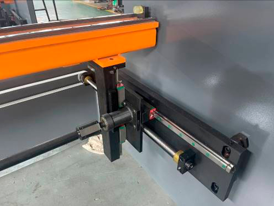 Гидравлический гибочный пресс INBEND 1500-50