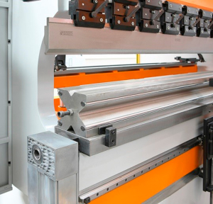 Гидравлический листогибочный пресс с ЧПУ Power Bend FALCON 3100-135