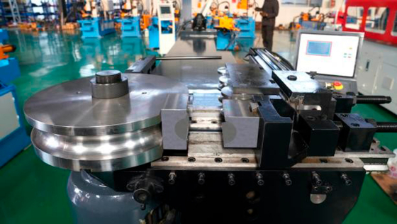 Дорновый полуавтоматический трубогиб SB 50NCB