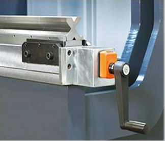 Гидравлический листогибочный пресс HPB 125/3200