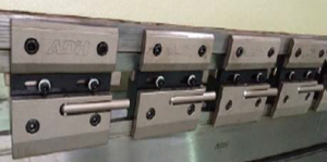 Гидравлический листогибочный пресс HPB 125/3200