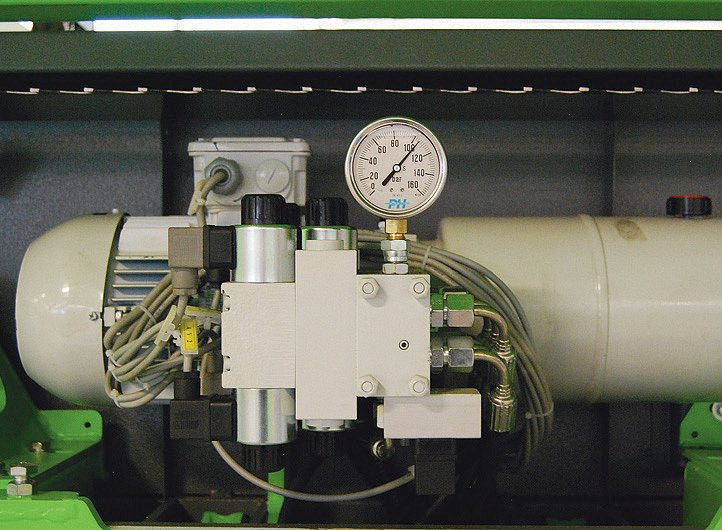 Горизонтальный ленточнопильный станок Mebor HTZ 1200 SP